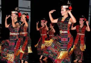 Tarian Tortor Batak Toba Sumatera