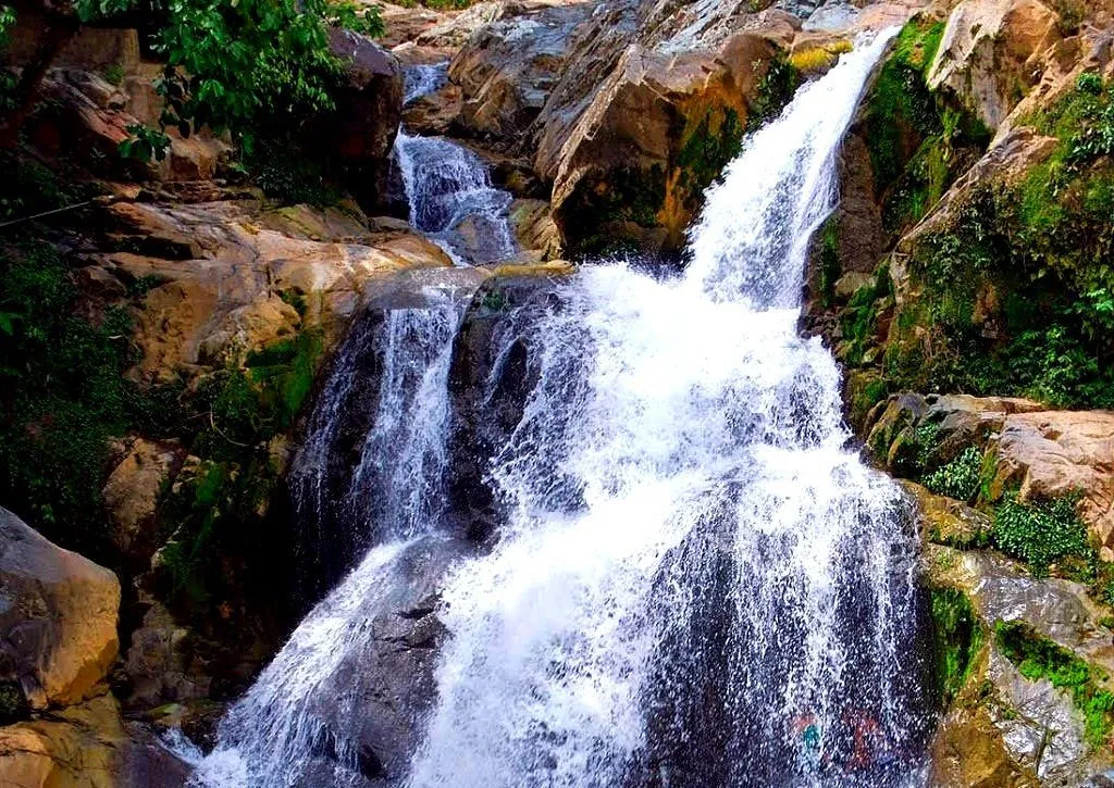 Air Terjun Suhom Lhoong