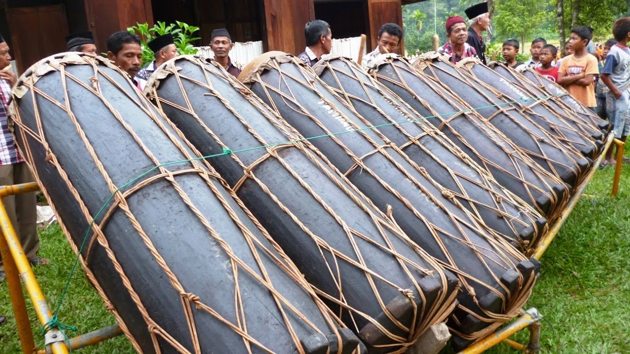 Gordang Sambilan Alat Musik Khas Mandailing