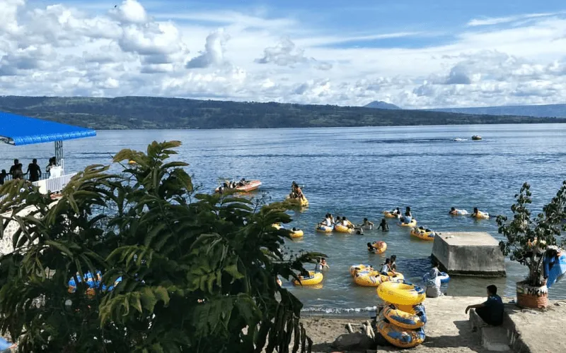 Pantai Tigaras Simalungun